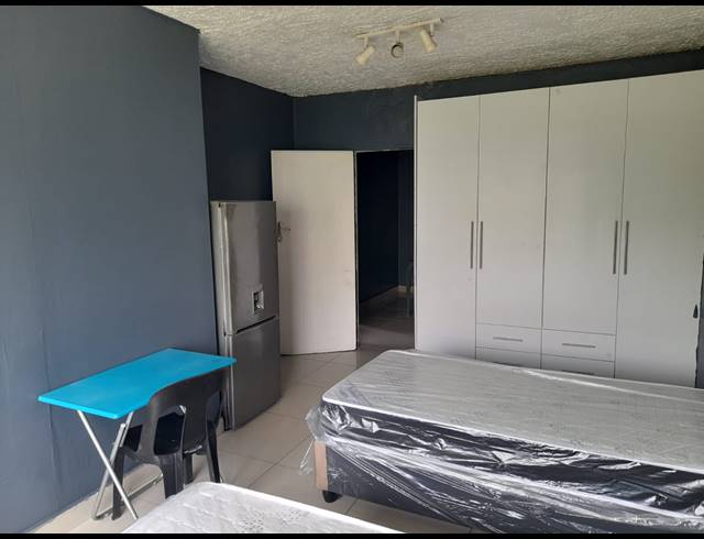1 bed property to rent in ASHLEY